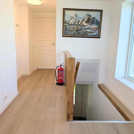 Lovely Private Of 90 M2 With 3 Bedrooms And 2 Bathrooms *