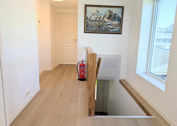 Lovely Private Of 90 M2 With 3 Bedrooms And 2 Bathrooms *