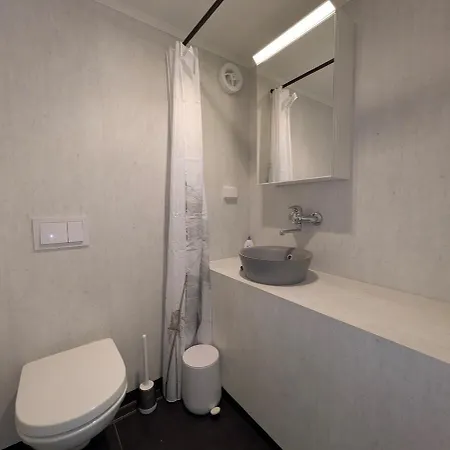 Lovely Private Of 90 M2 With 3 Bedrooms And 2 Bathrooms Appartement Vestvagoy